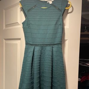 Miami XS teal short sleeve dress